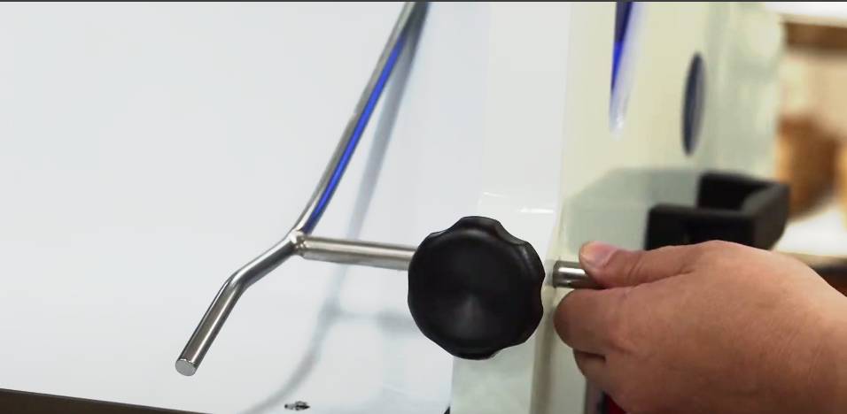 may-cat-banh-mi-sandwich-3